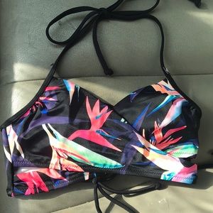 PINK Victoria’s Secret swimming top